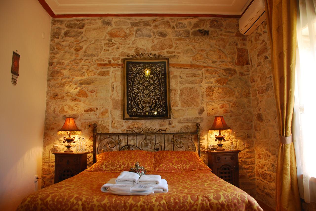 Foca Antik Otel Exterior foto
