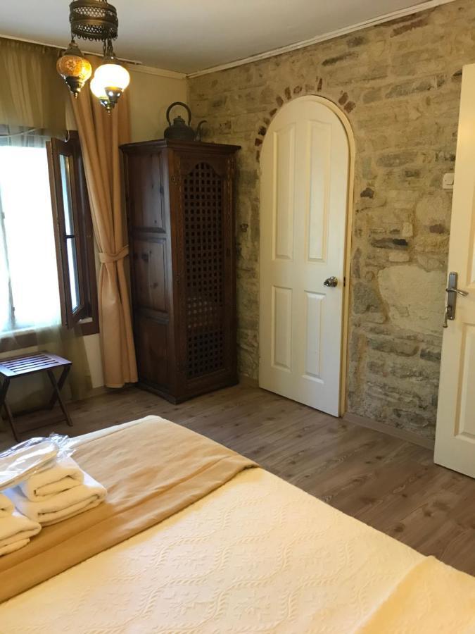 Foca Antik Otel Exterior foto