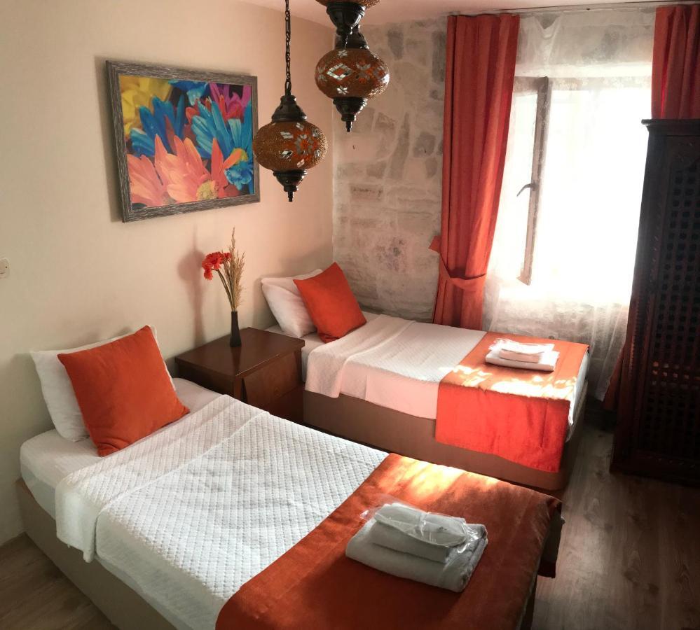 Foca Antik Otel Exterior foto