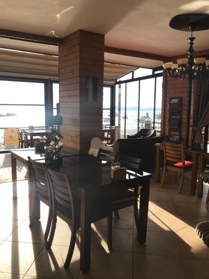 Foca Antik Otel Exterior foto